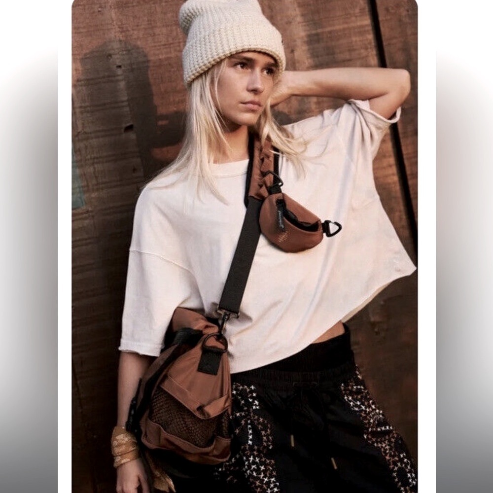 FREE PEOPLE Move It Messenger Bag